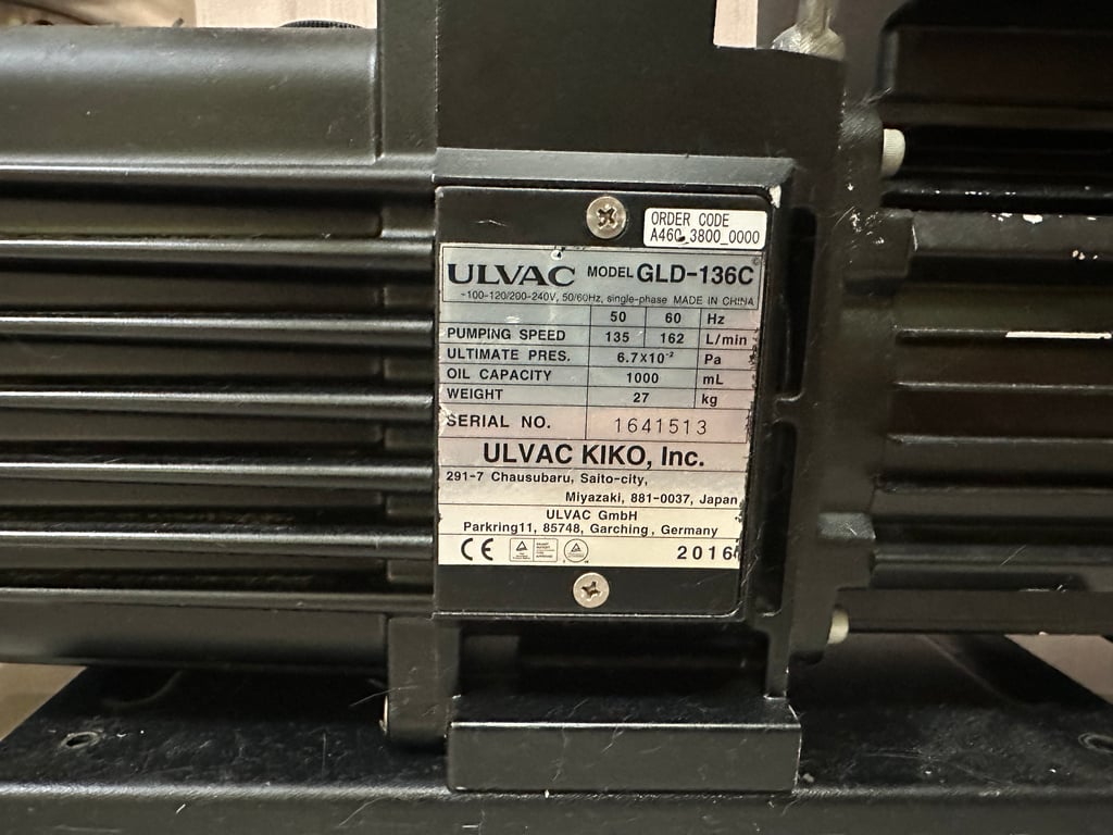 ปั๊มแวคคั่ม ปั๊มสุญญากาศ ยี่ห้อ ULVAC รุ่น GLD-136 ปั๊มแวคคั่ม ปั๊มสุญญากาศ ยี่ห้อ ULVAC รุ่น GLD-136
