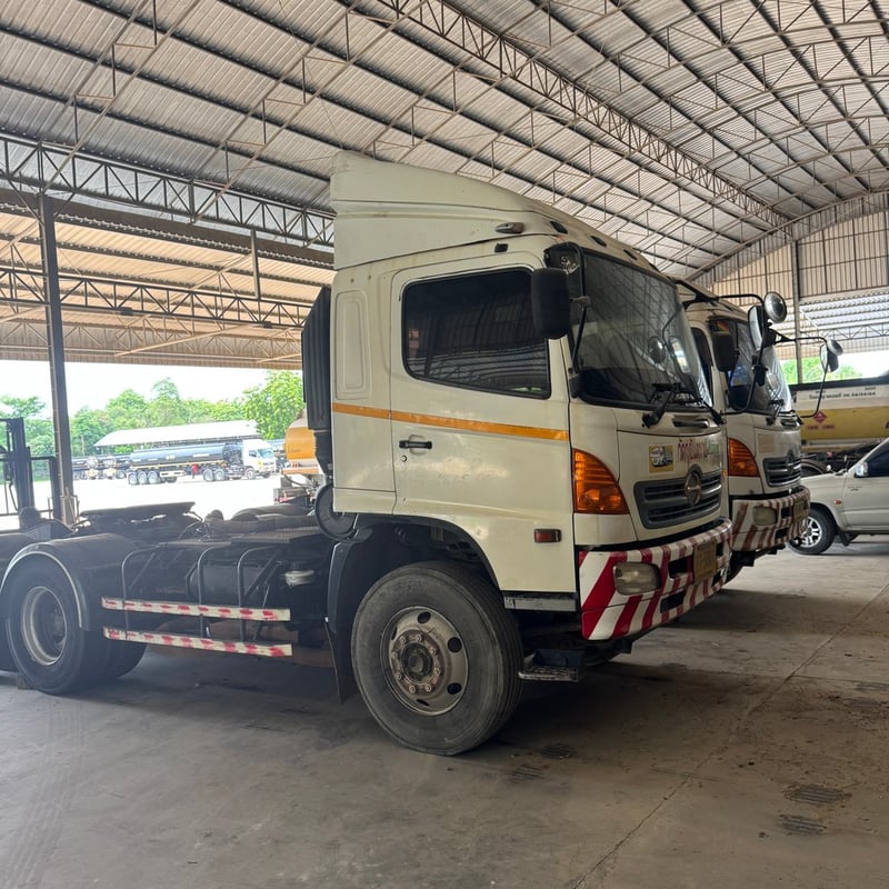 ขายหัวลาก HINO พร้อมหางแทงก์ยางมะตอย -วัตถุอันตราย ขายหัวลาก HINO พร้อมหางแทงก์ยางมะตอย -วัตถุอันตราย