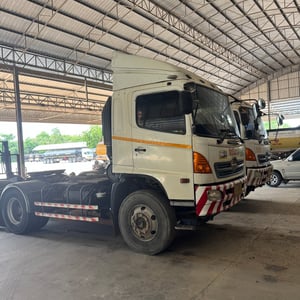 ขายหัวลาก HINO พร้อมหางแทงก์ยางมะตอย -วัตถุอันตราย ขายหัวลาก HINO พร้อมหางแทงก์ยางมะตอย -วัตถุอันตราย