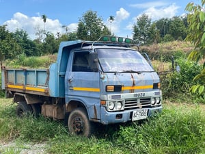 ISUZU Tld 100แรงม้า รถบรรทุก 6ล้อ ดั้มพ์ ปี1985