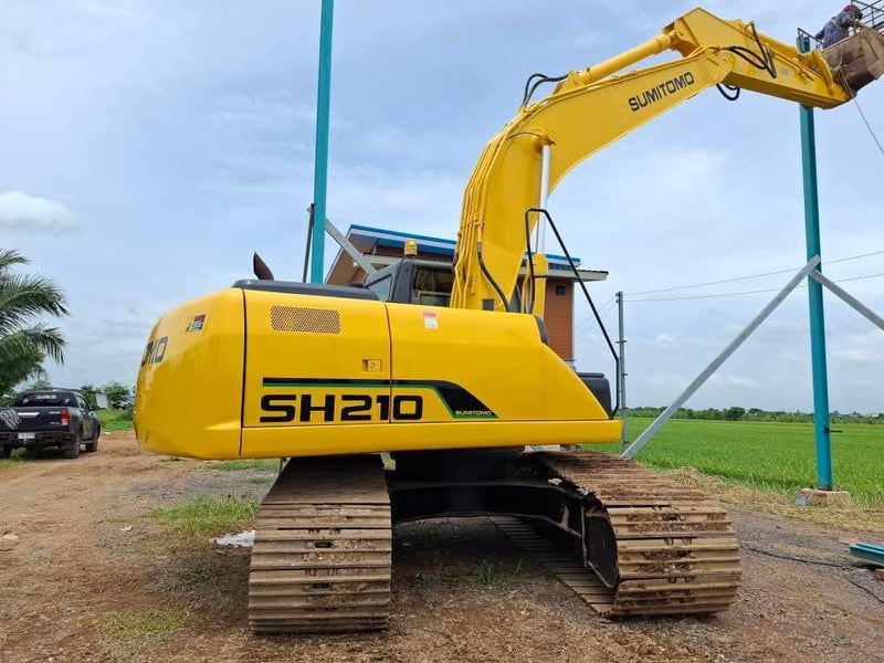 ขายSUMITO SH210-5 สภาพดี ชั่วโมงน้อย พร้อมใช้งานครับ