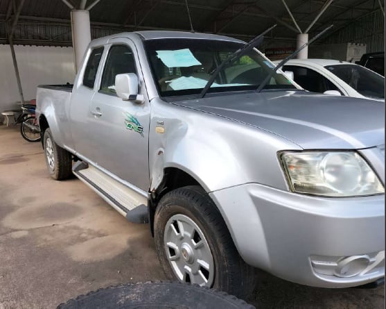 ขายรถกะบะ TOYOTA สีเงิน มือสอง จ.ร้อยเอ็ด