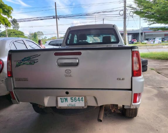 ขายรถกะบะ TOYOTA สีเงิน มือสอง จ.ร้อยเอ็ด