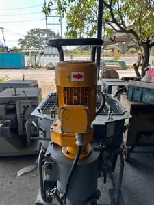 เครื่องพ่นปูนฉาบ putzmeister mp25 เยอรมัน