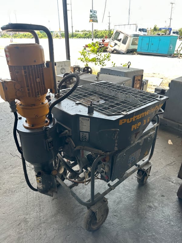 เครื่องพ่นปูนฉาบ putzmeister mp25 เยอรมัน