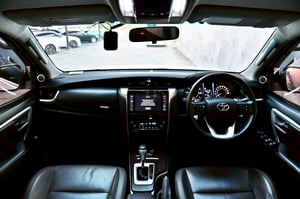 2020 แท้ Toyota FORTUNER 2.4 V 