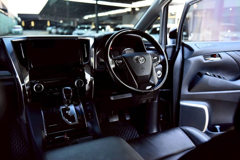2017 แท้ TOYOTA VELLFIRE 2.5 ZG EDITION