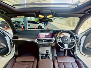 2022 BMW 330e M Sport Plug-in Hybrid โฉม G20 2022 BMW 330e M Sport Plug-in Hybrid โฉม G20