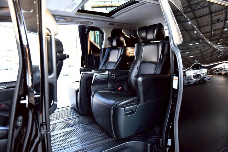 2017 แท้ TOYOTA VELLFIRE 2.5 ZG EDITION