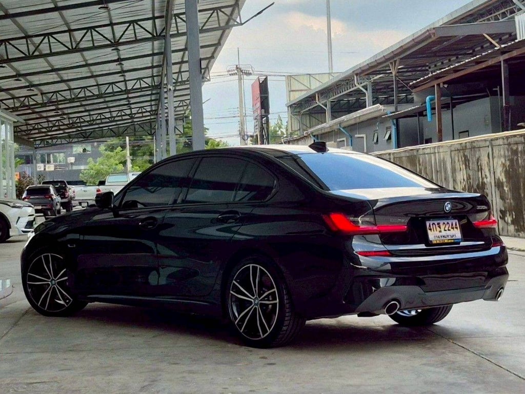 2022 แท้ BMW 330e M Sport Plug-in Hybrid โฉม G20