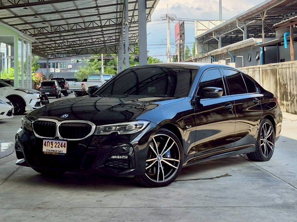2022 แท้ BMW 330e M Sport Plug-in Hybrid โฉม G20