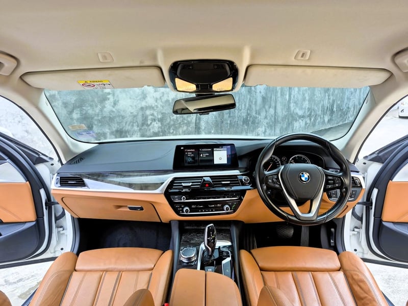 2018 แท้ BMW SERIES 5, 520d Sport Line โฉม G30