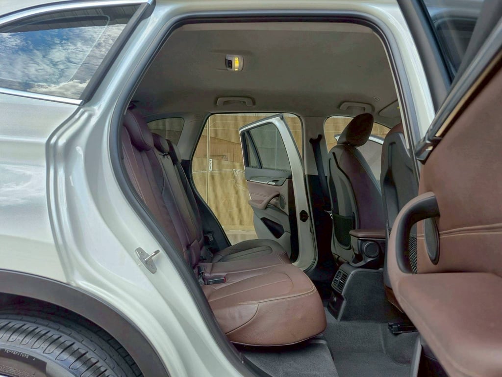 2016 แท้ BMW X1 sDrive18d xLine โฉม F48 2016 แท้ BMW X1 sDrive18d xLine โฉม F48