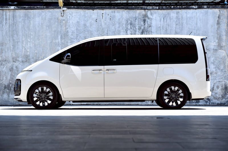 2023 แท้ HYUNDAI STARIA 2.2 Diesel Premium AT 2023 แท้ HYUNDAI STARIA 2.2 Diesel Premium AT