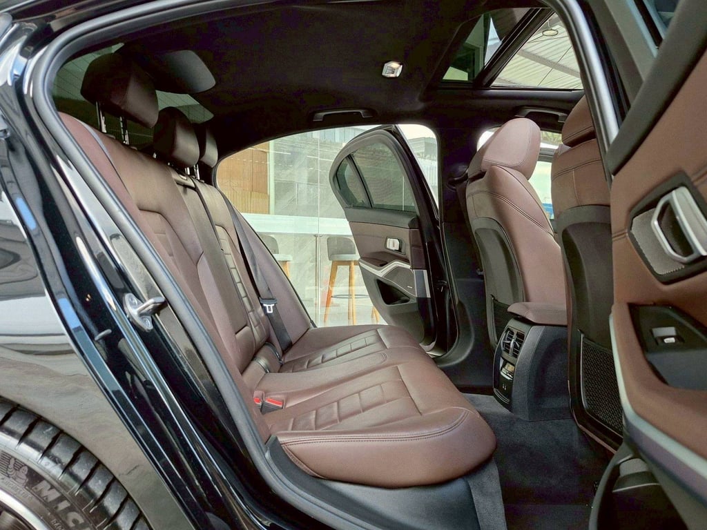 2022 แท้ BMW 330e M Sport Plug-in Hybrid โฉม G20