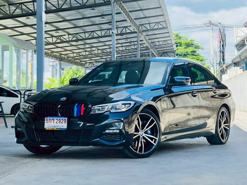 2022 BMW 330e M Sport Plug-in Hybrid โฉม G20