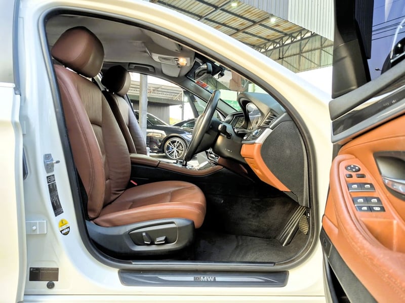 🎖️2014 BMW SERIES 5, Lci 520d Luxury โฉม F10🎖️