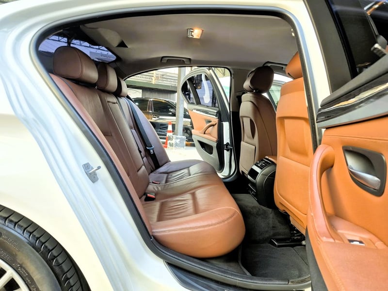 🎖️2014 BMW SERIES 5, Lci 520d Luxury โฉม F10🎖️