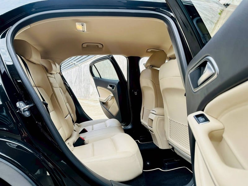 🎖️2020 Mercedes-Benz GLA200 W156🎖️