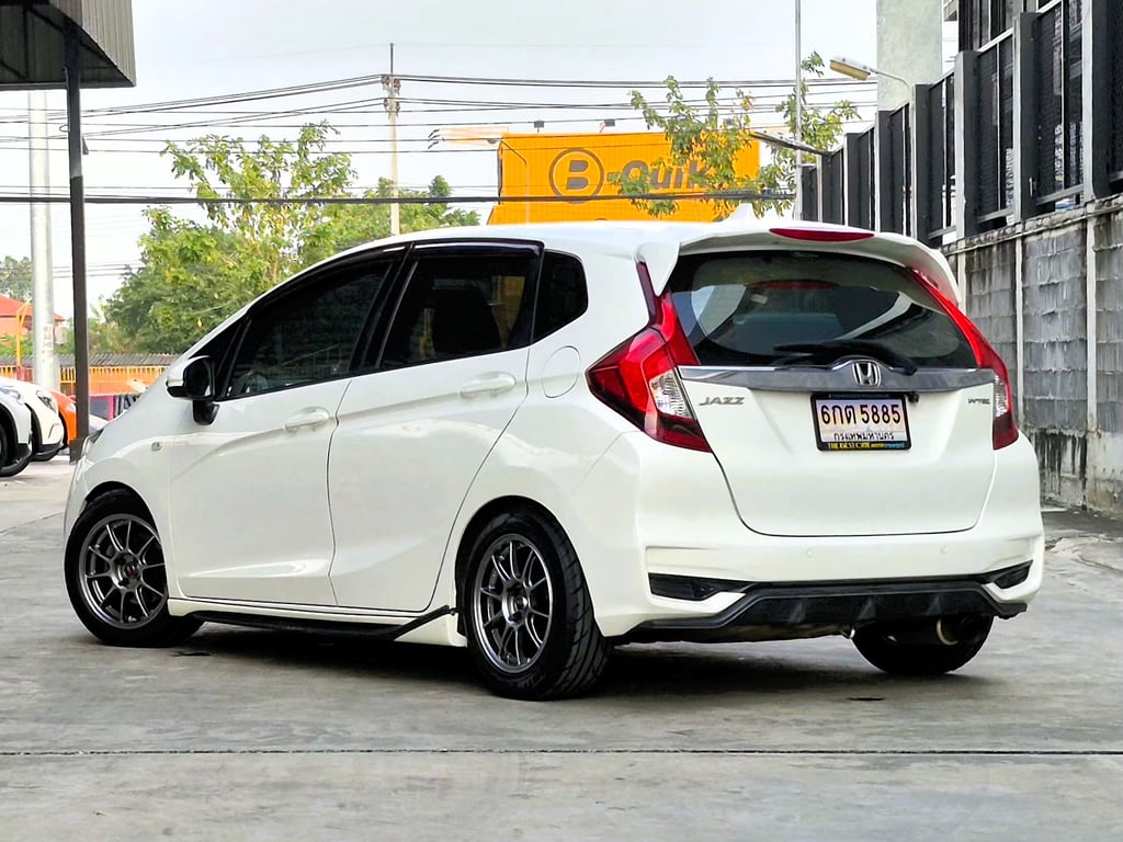 2015 แท้ HONDA JAZZ GK 1.5 S AT CVT 2015 แท้ HONDA JAZZ GK 1.5 S AT CVT