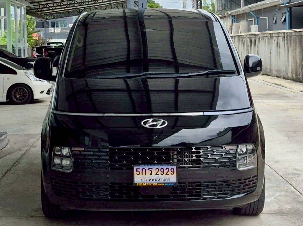 2022 HYUNDAI Staria 2.2 SEL 8AT 2022 HYUNDAI Staria 2.2 SEL 8AT