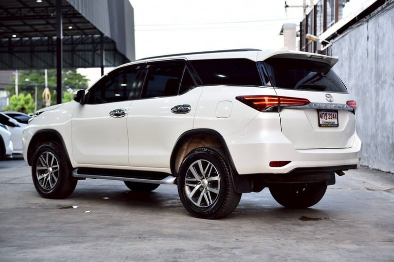 2020 แท้ Toyota FORTUNER 2.4 V 