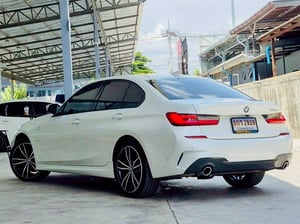 2022 BMW 330e M Sport Plug-in Hybrid โฉม G20 2022 BMW 330e M Sport Plug-in Hybrid โฉม G20