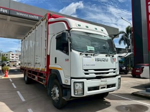 🔥หกล้อตู้สิบบาน ISUZU FTR 240 ☎️สนใจโทร.061-0909499 👉หกล้อตู้สิบบาน Isuzu Ftr 240 แรงม้า ปี 61 (8202) 🔥หกล้อตู้สิบบาน ISUZU FTR 240 ☎️สนใจโทร.061-0909499 👉หกล้อตู้สิบบาน Isuzu Ftr 240 แรงม้า ปี 61 (8202)