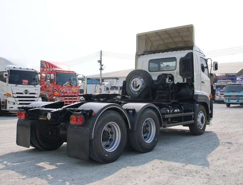 สิบล้อหัวลาก Hino Victor  344 แรงม้า ปี 62 (4916) ✔️ยางใหม่ 2 เส้น  ✔️เครื่องเดิม เกียร์เดิม   ไม่มีชนหนัก ➖➖➖➖➖➖➖➖  📞สนใจโทร.061-0909499 เจ๊หนึ่ง **ขอเน้นโทรนะคะ** . #รถบรรทุกมือสอง #สิบล้อหัวลาก  #Hino #FM1A #344แรงม้า   #เจ๊หนึ่งรถบรรทุกมือสอง