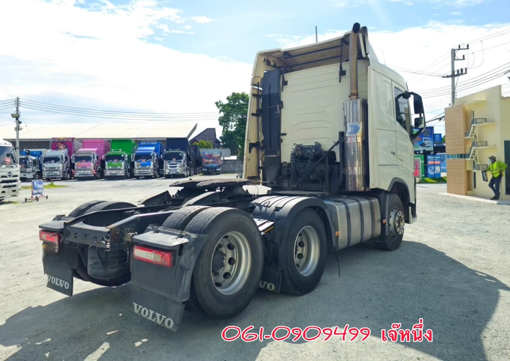 สิบล้อหัวลาก Volvo FH 440 แรงม้า ปี 2561 (4397) สิบล้อหัวลาก Volvo FH 440 แรงม้า ปี 2561 (4397)