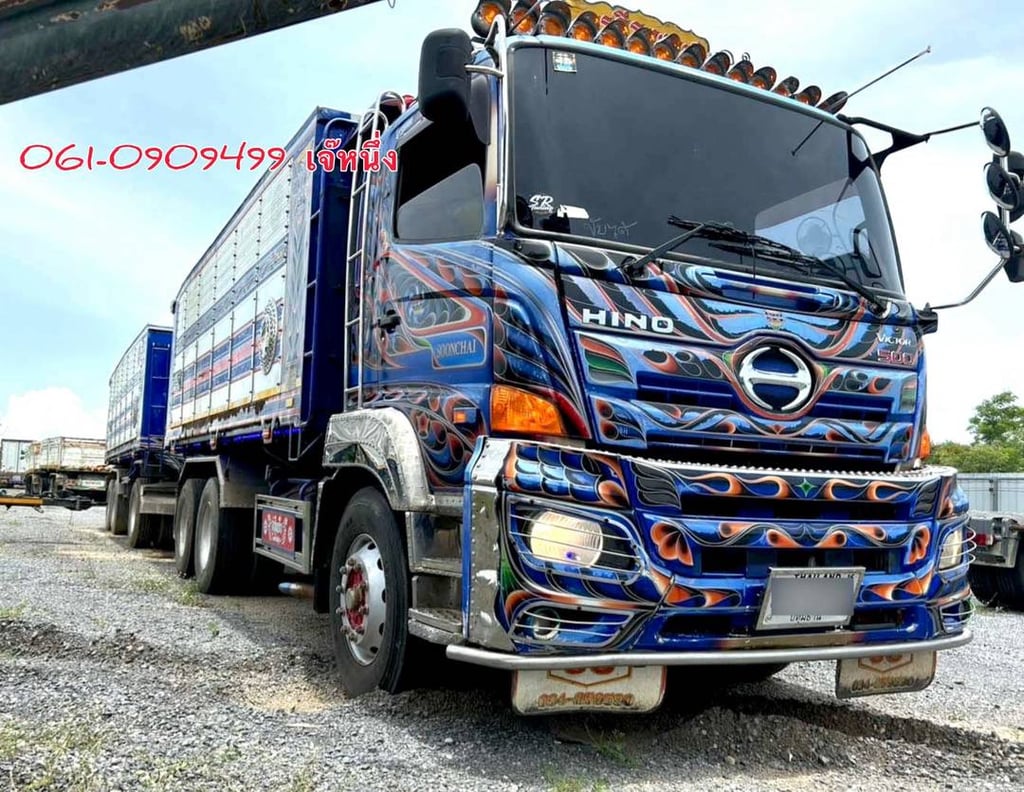 สิบล้อดั้มพ์ Hino Victor 344 แรงม้า ปี 60 สิบล้อดั้มพ์ Hino Victor 344 แรงม้า ปี 60