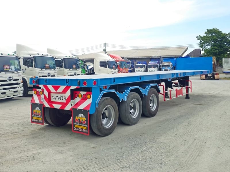 หางพื้นเรียบสามเพลา อู่ ST ปี 2558 (8932)