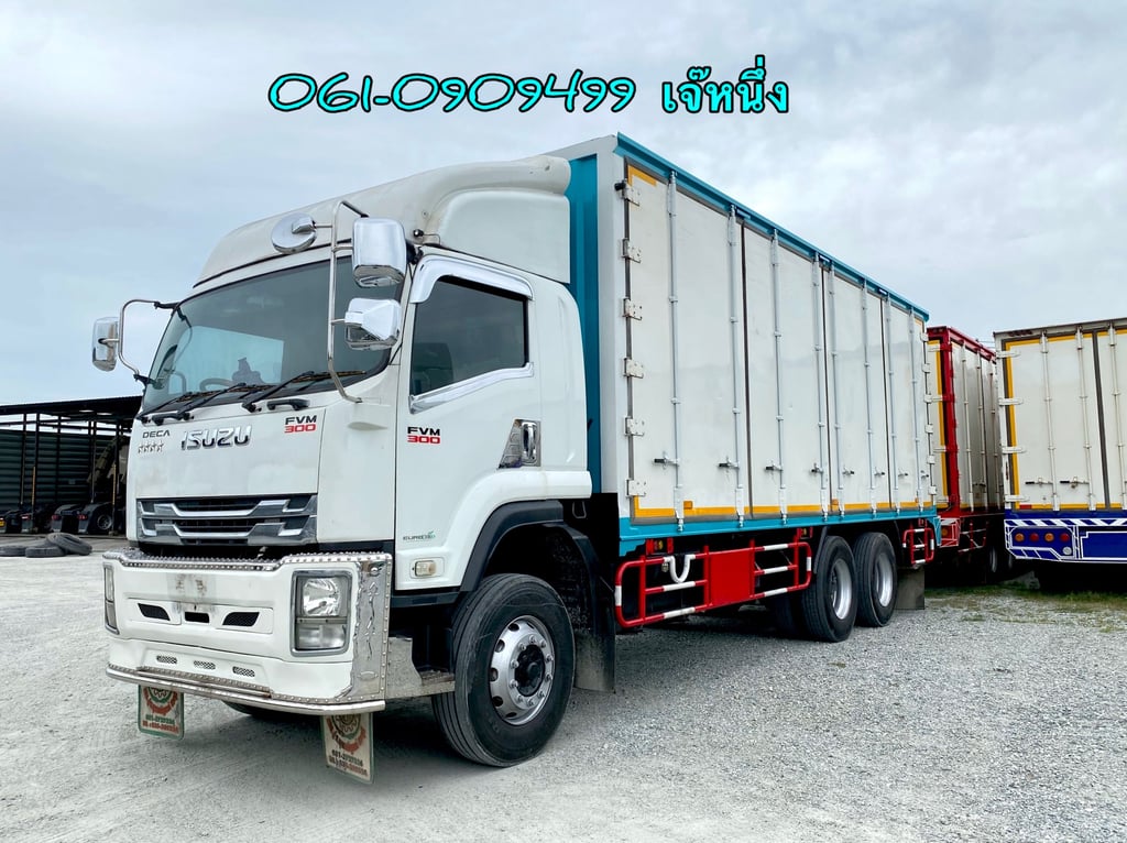 สิบล้อตู้สิบบาน Isuzu Fvm 300 แรงม้า ปี 2562 (0634) สิบล้อตู้สิบบาน Isuzu Fvm 300 แรงม้า ปี 2562 (0634)