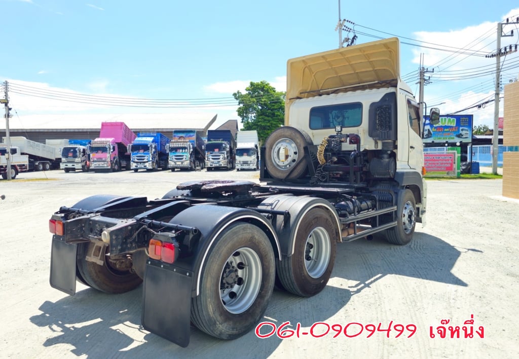 สิบล้อหัวลาก Hino Victor  344 แรงม้า ปี 60 (2297)