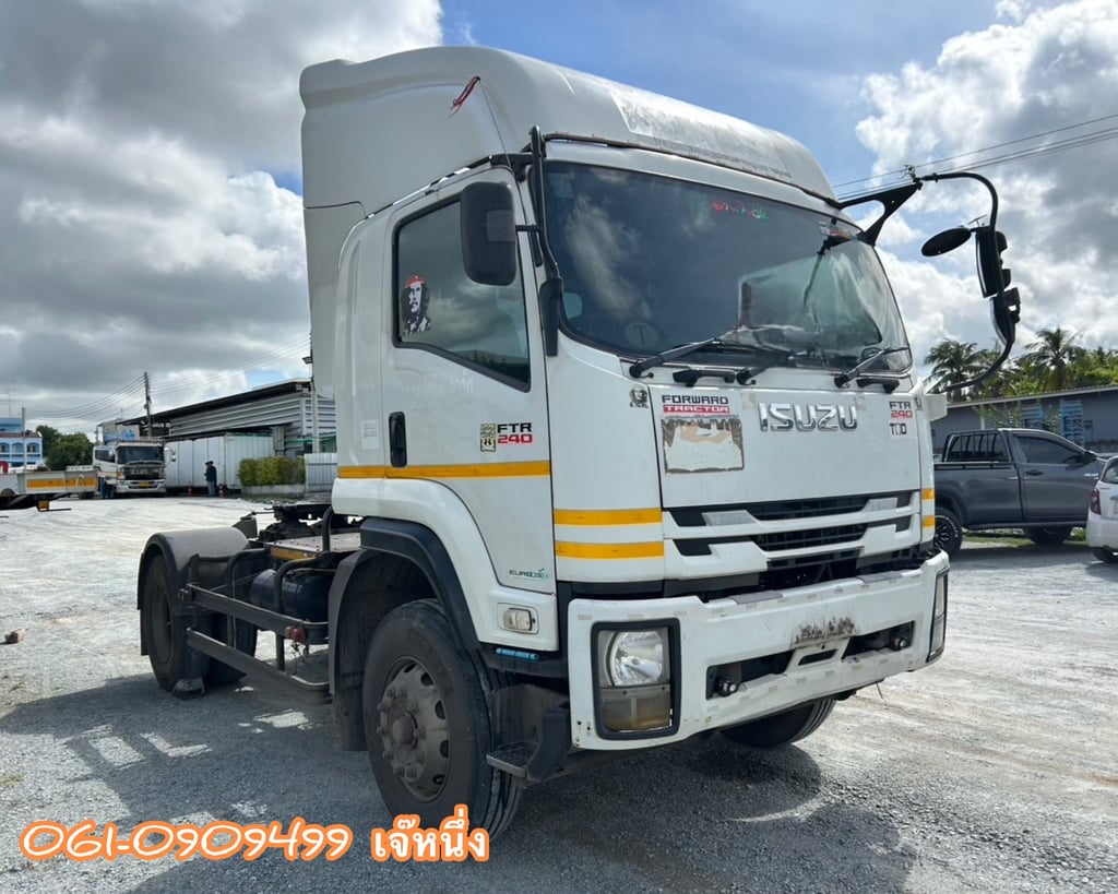 หกล้อหัวลาก Isuzu Ftr  240 แรงม้า ปี 2563 (7532)