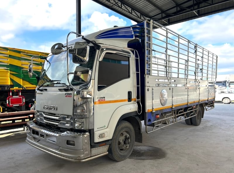 หกล้อคอก Isuzu Frr  210 แรงม้า ปี 2565 (9202)
