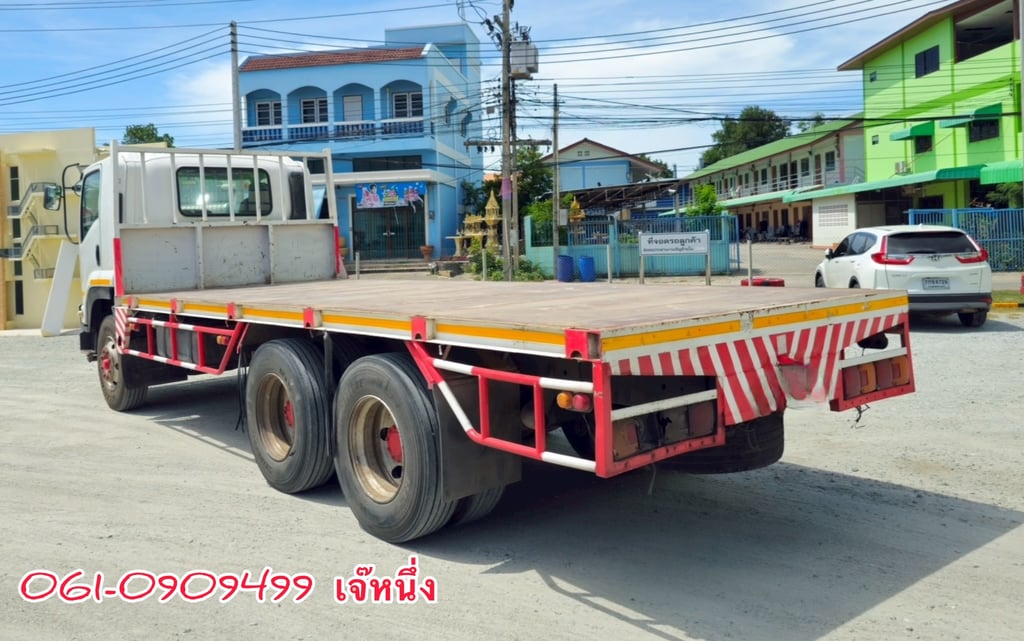 สิบล้อพื้นเรียบเพลาเดียว Isuzu Fvm 240 แรงม้า ปี 2555 (5844) สิบล้อพื้นเรียบเพลาเดียว Isuzu Fvm 240 แรงม้า ปี 2555 (5844)