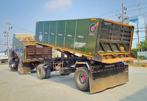 👉หกล้อดั้มพ์ ISUZU FTR 240 แรงม้า ปี 65 (5403) 👉หางดั้มพ์สองเพลา อู่ เดอะฟีนิกซ์ ปี 65 (5404) 👉หกล้อดั้มพ์ ISUZU FTR 240 แรงม้า ปี 65 (5403) 👉หางดั้มพ์สองเพลา อู่ เดอะฟีนิกซ์ ปี 65 (5404)