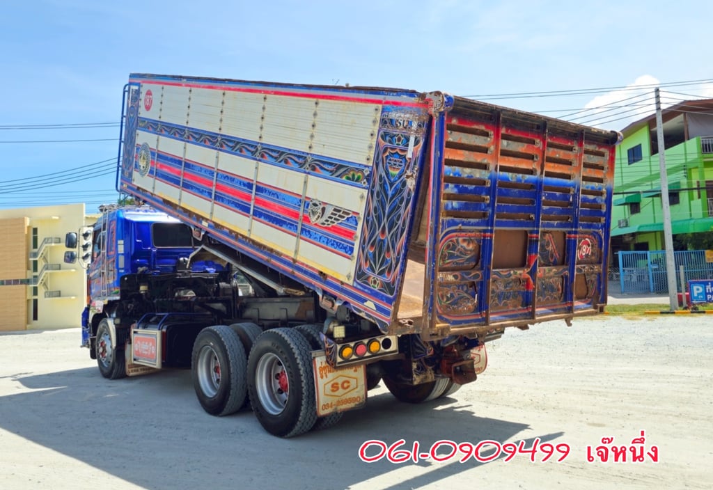 สิบล้อดั้มพ์ Hino Victor 344 แรงม้า ปี 60 (7825) สิบล้อดั้มพ์ Hino Victor 344 แรงม้า ปี 60 (7825)