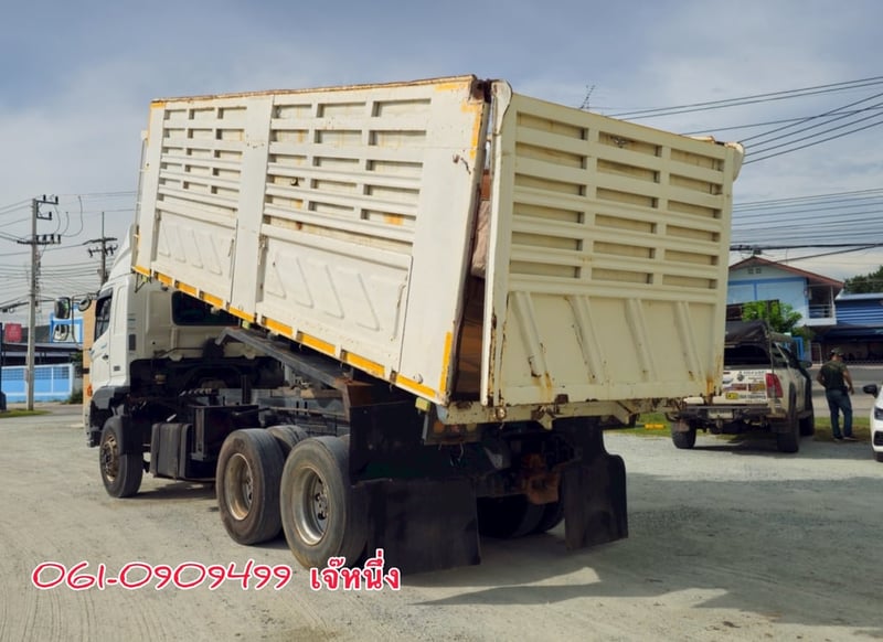 สิบล้อดั้มพ์เดี่ยว Hino Victor  344 แรงม้า ปี 2559 (3775)