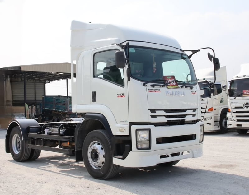หกล้อหัวลาก ISUZU FTR 240 แรงม้า ปี 2565 (2712) หกล้อหัวลาก ISUZU FTR 240 แรงม้า ปี 2565 (2712)