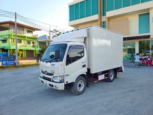🔥 ขายตัด! ใครช้าคือพลาด ☎️สนใจโทร. 061-0909499   สี่ล้อตู้ทึบ HINO XZU 136 แรงม้า ปี 2565 (6121)