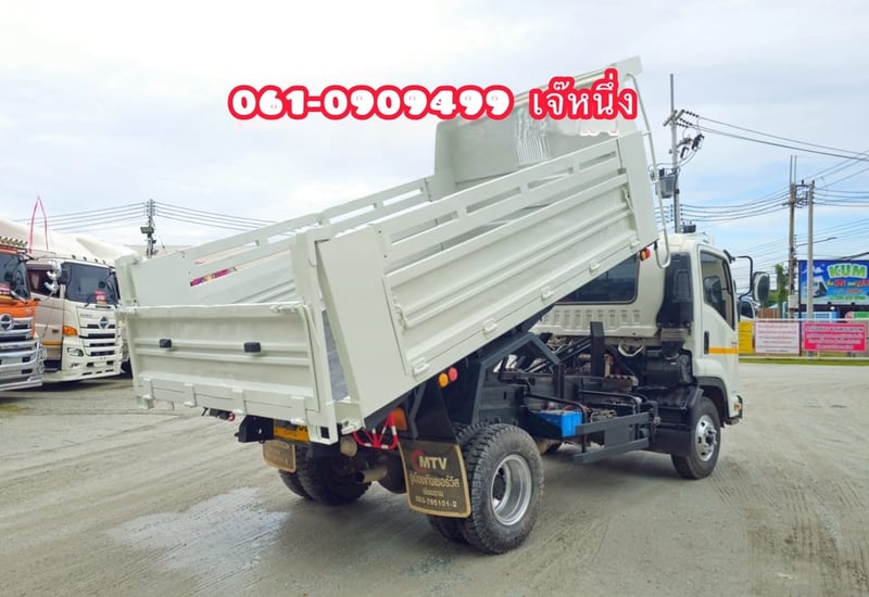 หกล้อดั้มพ์ isuzu Frr 210 แรงม้า ปี 2565 (1030) หกล้อดั้มพ์ isuzu Frr 210 แรงม้า ปี 2565 (1030)