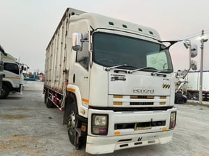 💥Vายตัด Sาคาพิเศษ ‼️ **เพียง 990,000 บาm**  หกล้อตู้สิบบาน ISUZU FTR  240 แรงม้า ปี 2557 (9785)
