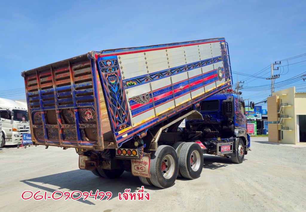 สิบล้อดั้มพ์ Hino Victor 344 แรงม้า ปี 60 (7825) สิบล้อดั้มพ์ Hino Victor 344 แรงม้า ปี 60 (7825)