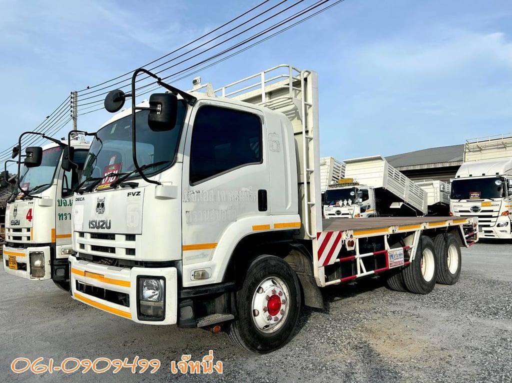 สิบล้อพื้นเรียบสองเพลา Isuzu FVZ 300 แรงม้า ปี 2557 (0812) สิบล้อพื้นเรียบสองเพลา Isuzu FVZ 300 แรงม้า ปี 2557 (0812)