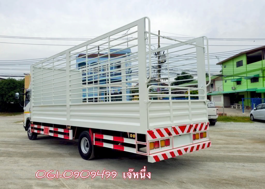 หกล้อคอก Isuzu Frr  190 แรงม้า ปี 2566 (0223)