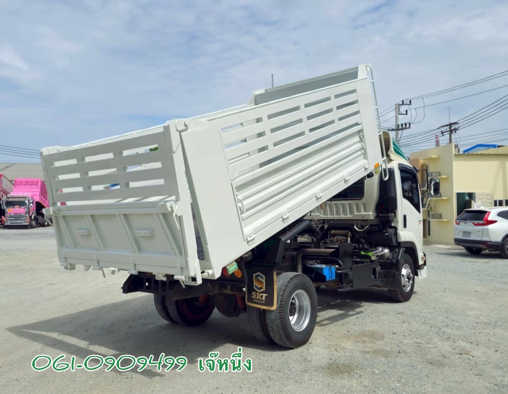 หกล้อดั้มพ์ Isuzu Frr 210 แรงม้า ปี 2566 (5273) หกล้อดั้มพ์ Isuzu Frr 210 แรงม้า ปี 2566 (5273)