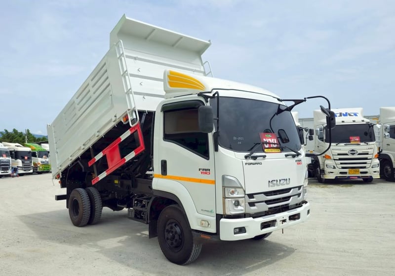 หกล้อดั้มพ์ isuzu Frr 190 แรงม้า ปี 2565 (0522)