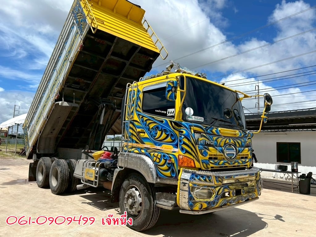 สิบล้อดั้มพ์ Hino Victor 344 แรงม้า ปี 2560 อู่สหะกิจ (0810) สิบล้อดั้มพ์ Hino Victor 344 แรงม้า ปี 2560 อู่สหะกิจ (0810)